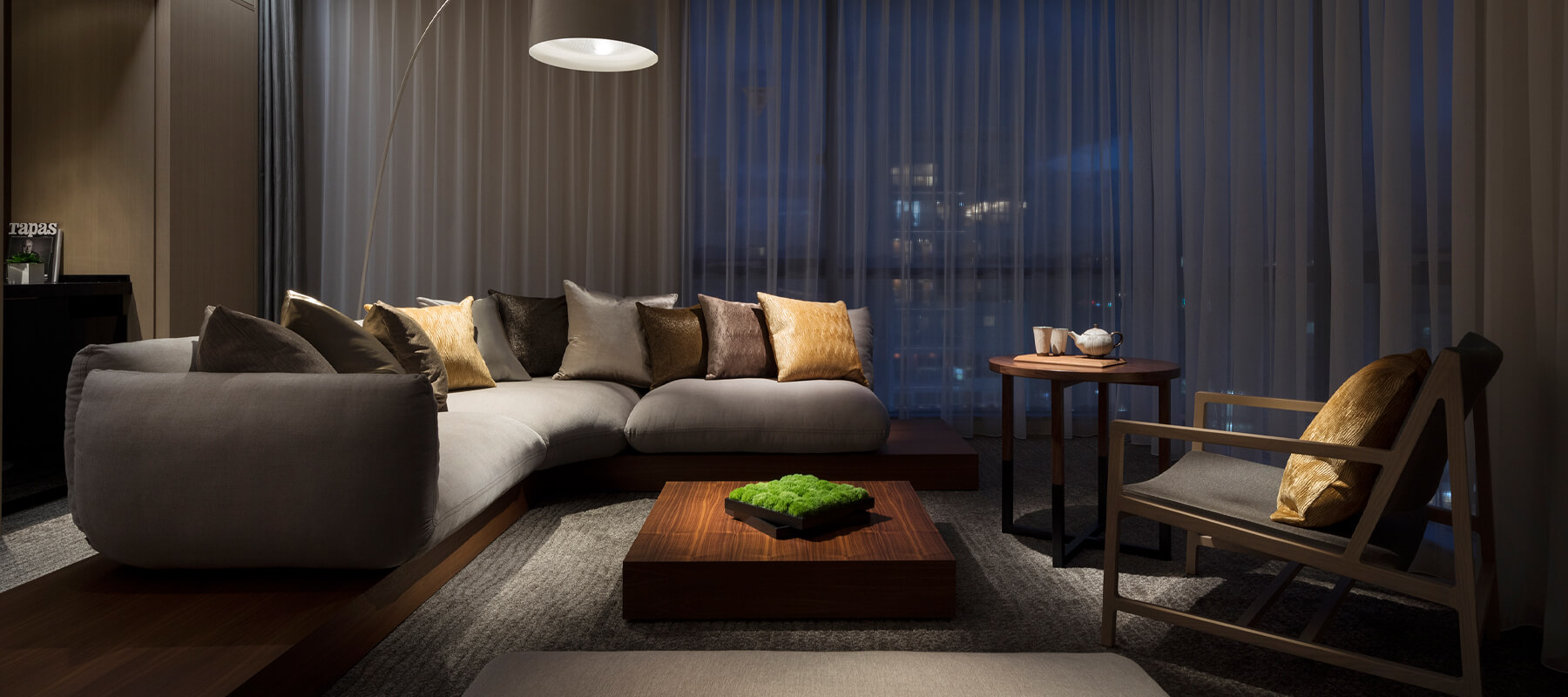 kv_premium_suite night